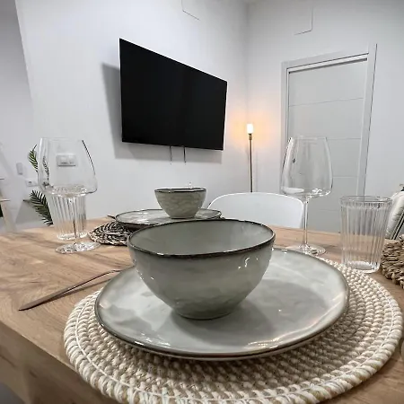 Loft Tr28 - Ground & Arts Connected Apartament *
