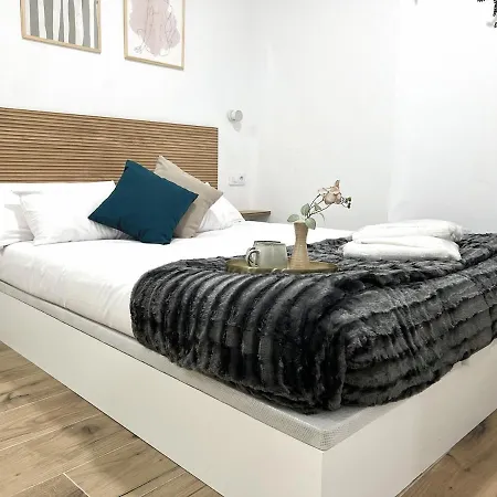 Loft Tr28 - Ground & Arts Connected Apartament *